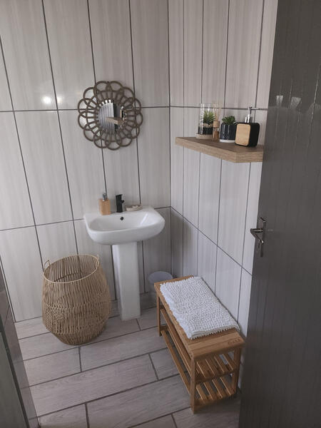 On Enslin Selfcatering