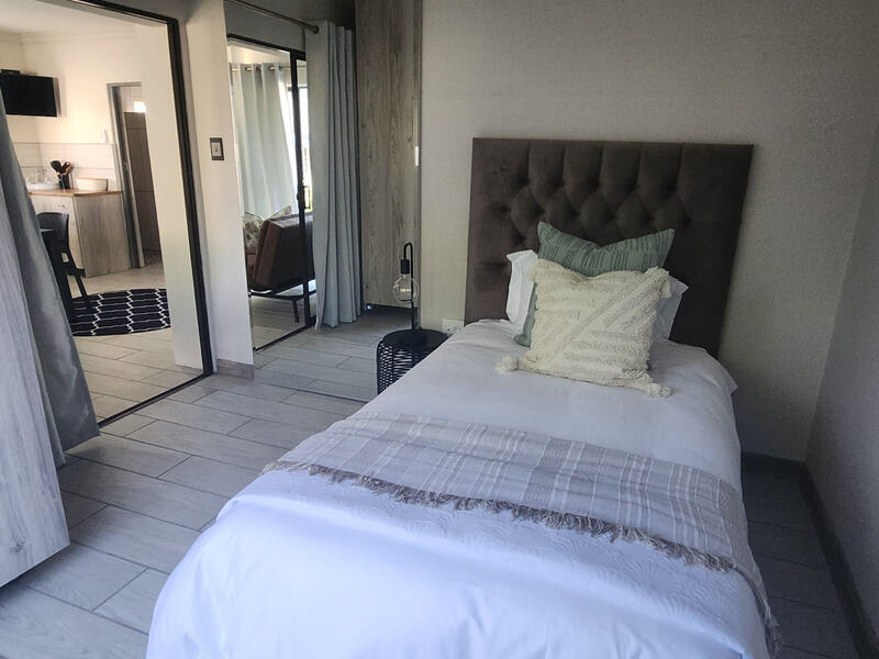 On Enslin Selfcatering